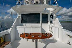 2004 Viking 48 Convertible thumbnail 31