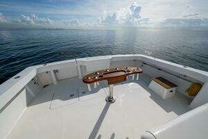 2004 Viking 48 Convertible thumbnail 29