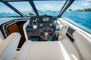 2004 Tiara Yachts 4200 Open thumbnail 38