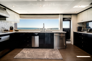 120FT (36.58M) OCEAN ALEXANDER