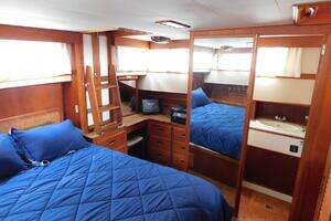 1986 Grand Banks 46 Classic Widebody thumbnail 9