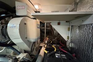 LOLA S ARK III 45ft Silverton Yacht For Sale