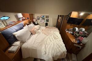 LOLA S ARK III 45ft Silverton Yacht For Sale