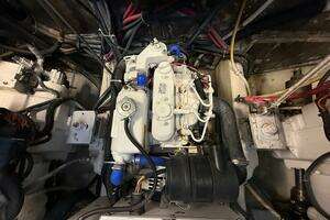 2002 Tiara Yachts 4000 Express thumbnail 20
