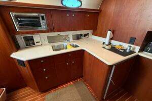 2002 Tiara Yachts 4000 Express thumbnail 10