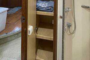 2007 Sea Ray 44 Sedan Bridge thumbnail 27