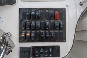 2007 Sea Ray 44 Sedan Bridge thumbnail 32