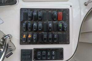 2007 Sea Ray 44 Sedan Bridge thumbnail 32