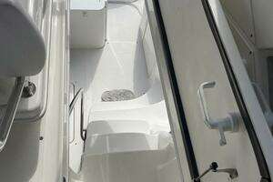 2007 Sea Ray 44 Sedan Bridge thumbnail 38