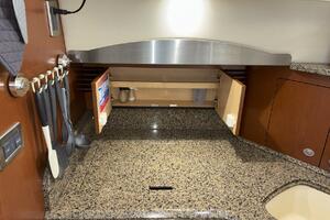 2007 Sea Ray 44 Sedan Bridge thumbnail 16