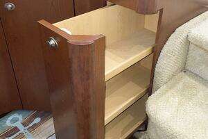2007 Sea Ray 44 Sedan Bridge thumbnail 12