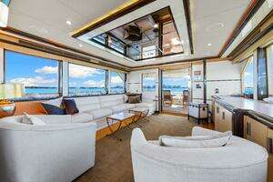 2010 Ocean Alexander 83 Motor Yacht thumbnail 11
