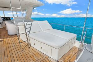 2010 83 Ocean Alexander Motor Yacht 'Relentless'