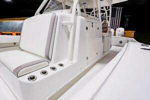 2012 Yellowfin 39 Offshore thumbnail 17