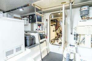 2008 Hampton 630 Pilothouse thumbnail 65