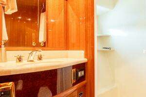 2008 Hampton 630 Pilothouse thumbnail 62