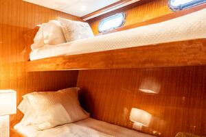 WHILE AWAY III 63ft Hampton Yacht For Sale