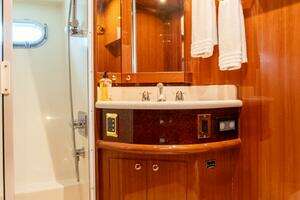 2008 Hampton 630 Pilothouse thumbnail 60