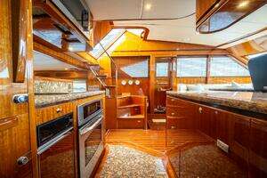 2008 Hampton 630 Pilothouse thumbnail 35