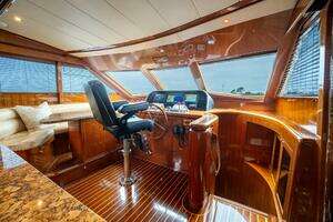 2008 Hampton 630 Pilothouse thumbnail 43
