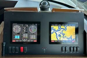 Tiara 44 NO AGENDA -  Helm Station