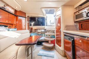 2007 Sea Ray 320 Sundancer thumbnail 19
