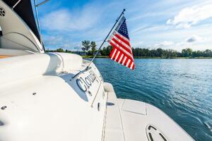 2007 Sea Ray 320 Sundancer thumbnail 6
