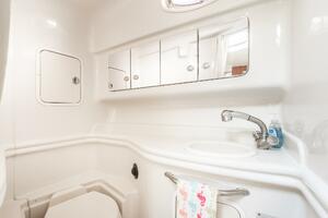 2007 Sea Ray 320 Sundancer thumbnail 22