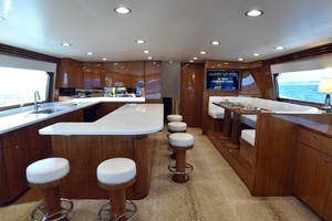 2019 Viking 80 Skybridge thumbnail 19