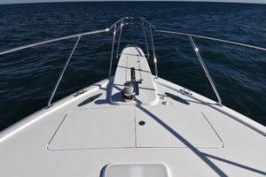 2019 Viking 80 Skybridge thumbnail 80