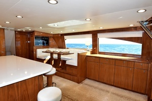 2019 Viking 80 Skybridge thumbnail 6