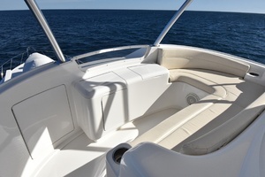 2019 Viking 80 Skybridge thumbnail 77