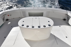 2019 Viking 80 Skybridge thumbnail 90