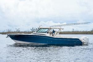 Grady White 45 Pura Vida - Exterior Profile
