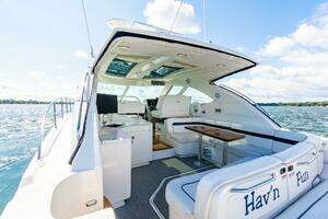 2009 Sea Ray 47 Sundancer thumbnail 12