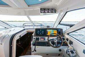 2009 Sea Ray 47 Sundancer thumbnail 10