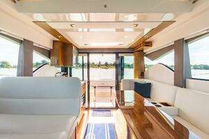 2022 Tiara Yachts 39 Coupe thumbnail 14