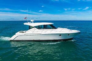2022 Tiara Yachts 39 Coupe thumbnail 1