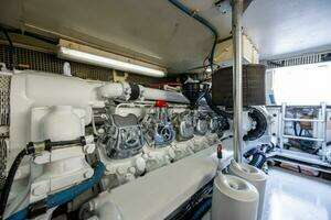 1999 Ocean Yachts 60 Convertible thumbnail 61