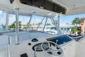 1999 Ocean Yachts 60 Convertible thumbnail 20