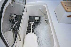 2013 Hatteras GT63 thumbnail 37