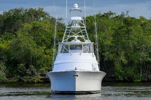 Hatteras 63 Reelin N Dealin - Exterior Profile