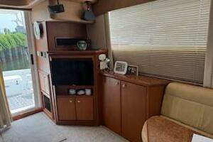2006 Silverton 42 Convertible thumbnail 10