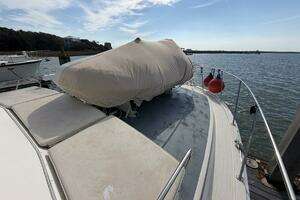 1987 Viking 44 Motor Yacht thumbnail 12