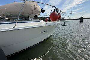 1987 Viking 44 Motor Yacht thumbnail 7