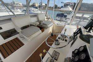 1987 Viking 44 Motor Yacht thumbnail 33