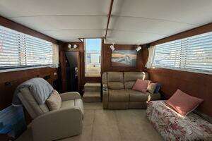 1987 Viking 44 Motor Yacht thumbnail 37