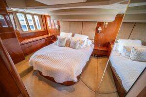 2009 Princess 54 Flybridge thumbnail 61
