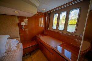 2009 Princess 54 Flybridge thumbnail 66