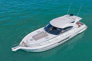 2016 Riviera 5000 Sport Yacht thumbnail 12